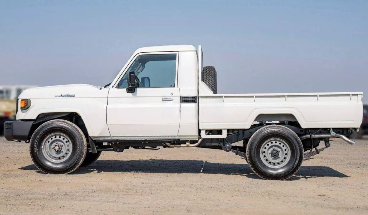 Toyota Land Cruiser Pick Up LAND CRUISER LC79 SC 4.2L V6 DIESEL 2026-7-0