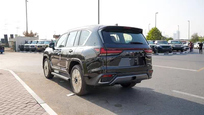 Lexus LX600 SIGNATURE-15