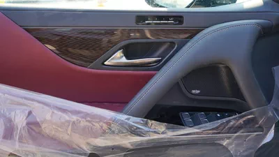 Lexus LX600 SIGNATURE-8