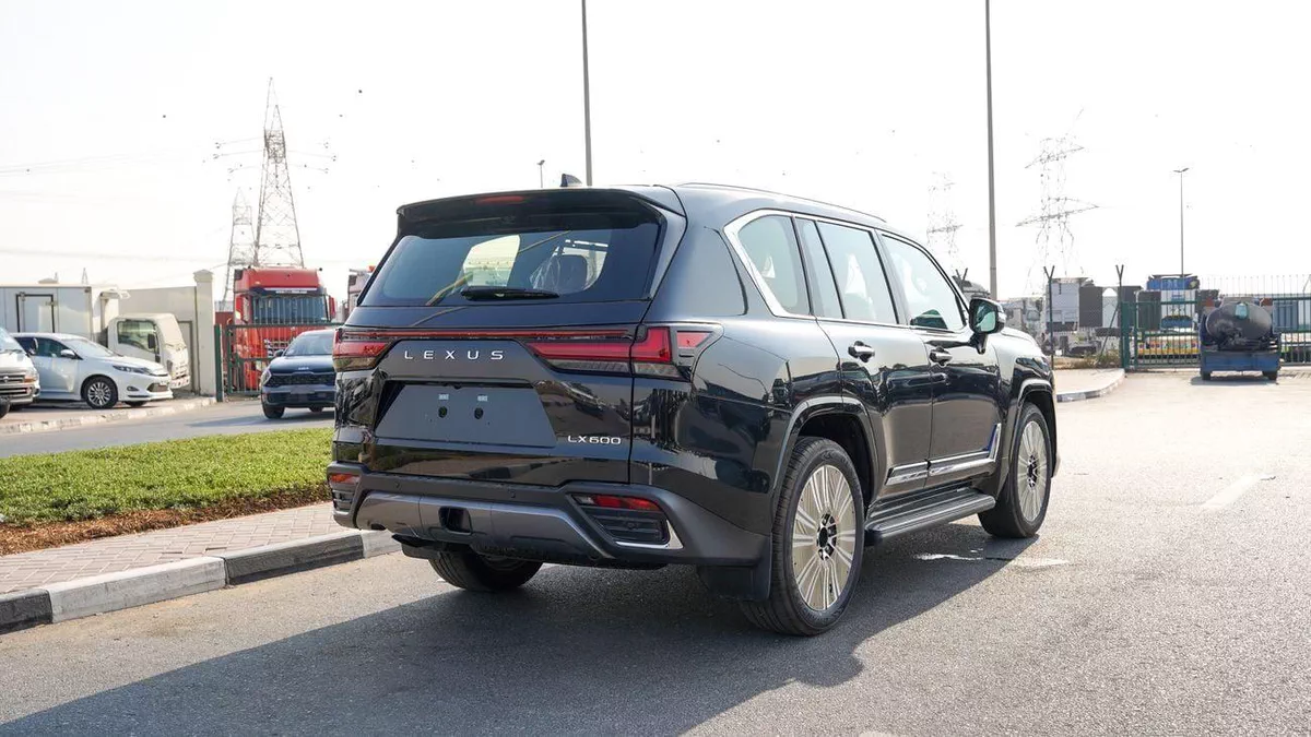 Lexus LX600 SIGNATURE-17-0