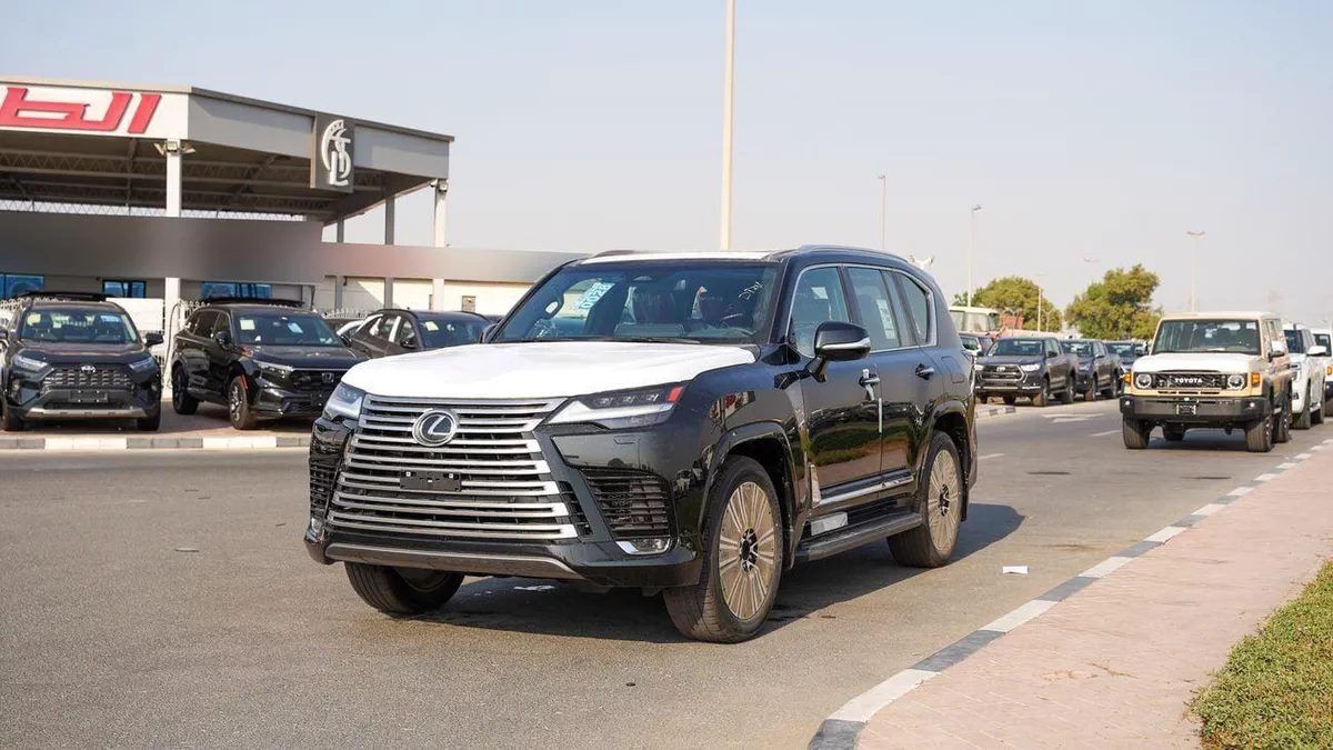 Lexus LX600 SIGNATURE-2-0