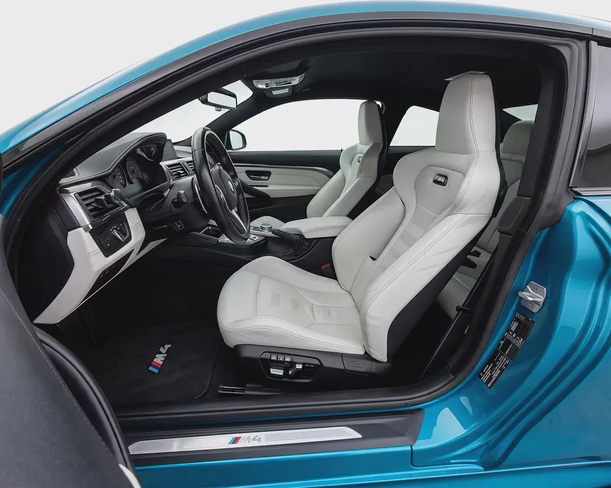 BMW M4 2018 Coupe M-Sport | Agency Service | AED 4,159 / Monthly-7-7