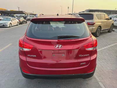 Hyundai tucson 2013 red color GCC calen car-4