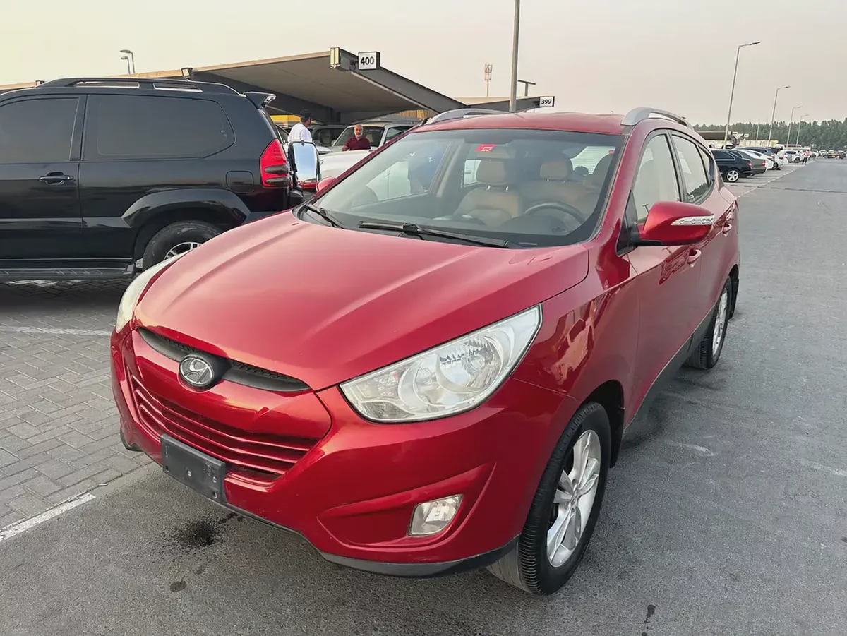 Hyundai tucson 2013 red color GCC calen car-6-6