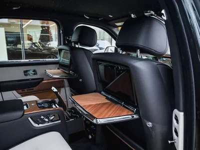 Rolls Royce Cullinan STD Series II with Captain Seats-5