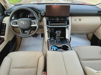 Toyota Land Cruiser VXR 4.0 2025 - GCC Specs - Brand New-8