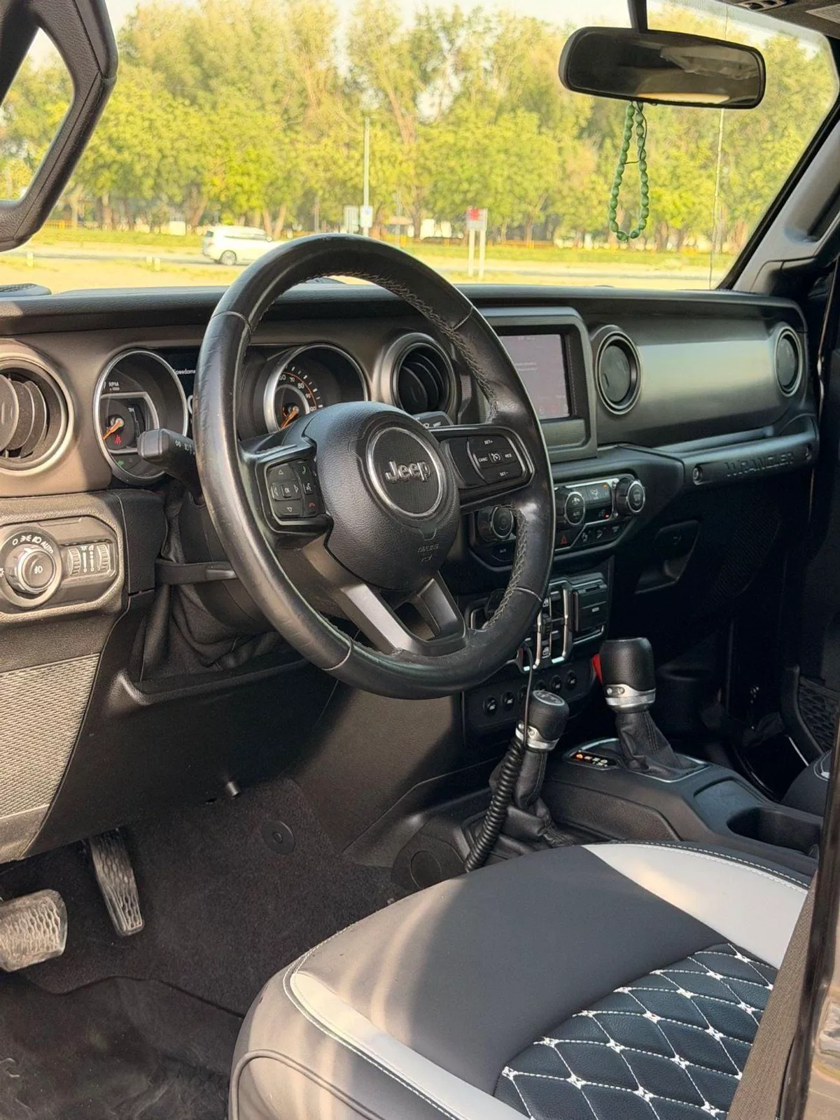 Jeep Wrangler Unlimited SPORT PLUS Willys Wheeler 3.6L A/T (4 Door)-14-0