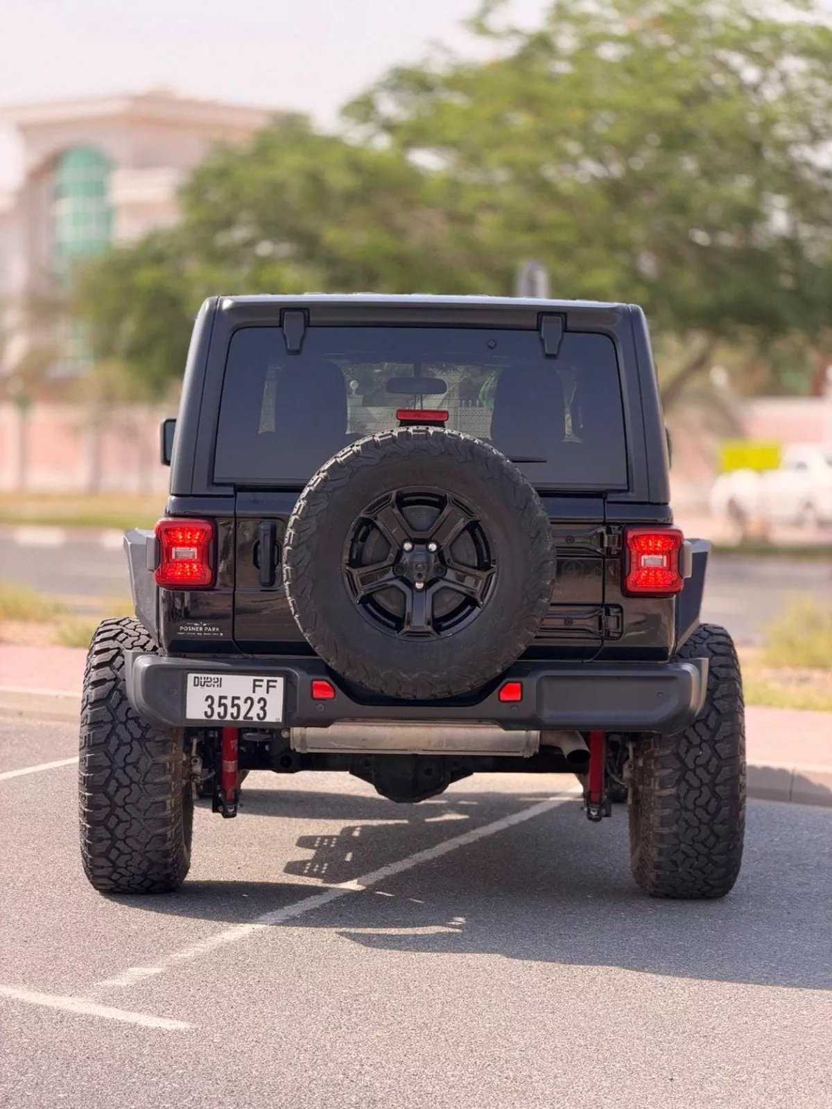 Jeep Wrangler Unlimited SPORT PLUS Willys Wheeler 3.6L A/T (4 Door)-3-0
