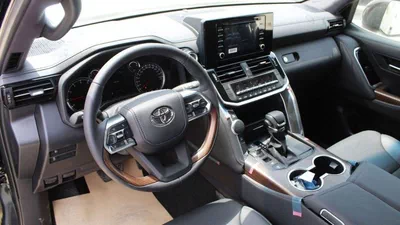 Toyota Land Cruiser GXR LC300 GXR 4.0P AT MY2025 – BLACK-17