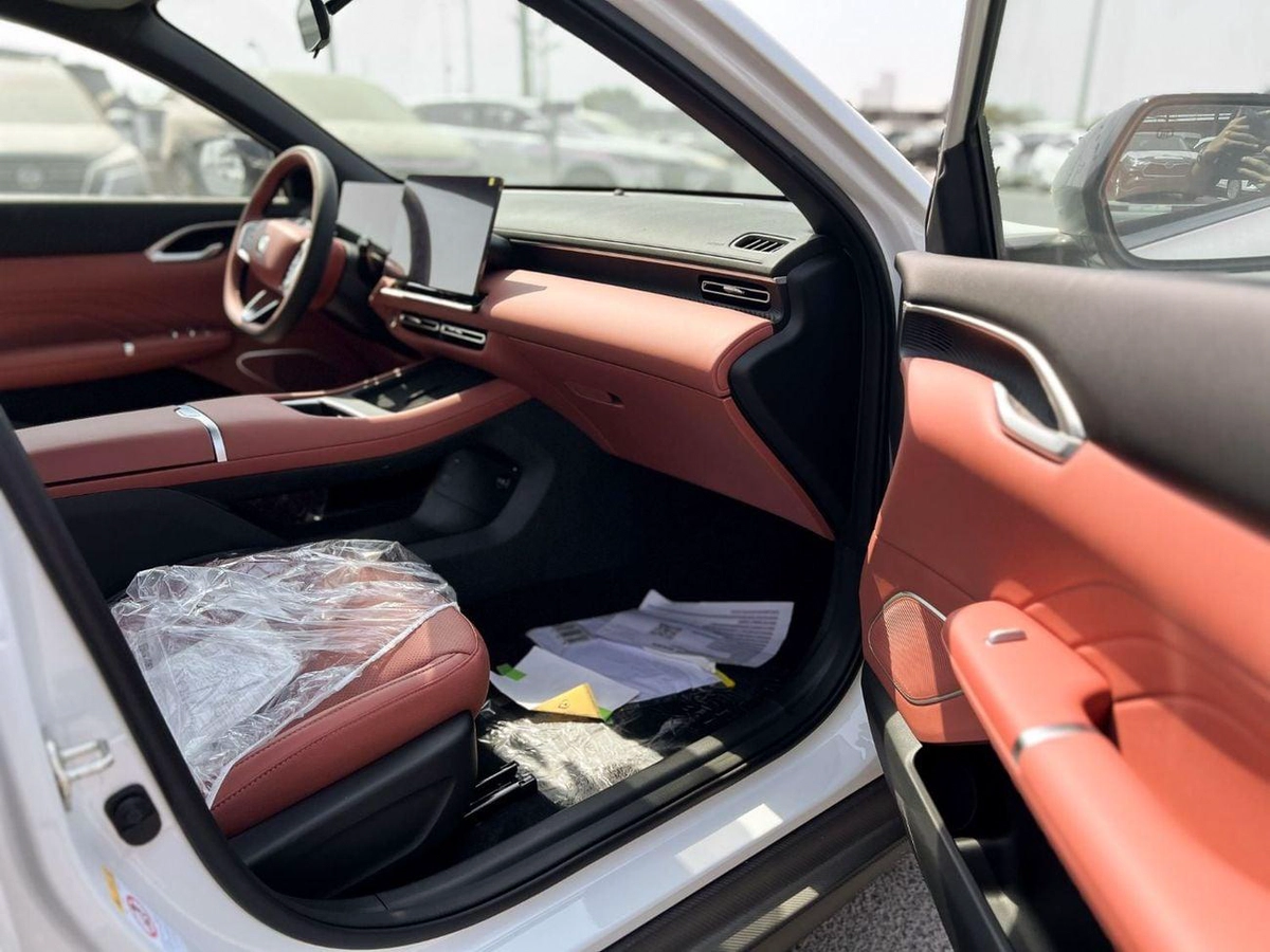 Changan Eado STANDARD 2026 Changan Eado 1.5L PHEV - EXPORT PRICE-9-0
