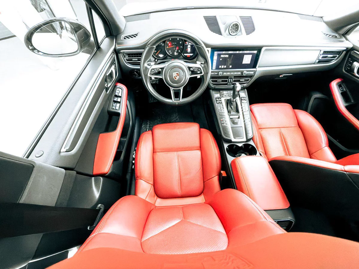 2021 Porsche Macan Standard Edition 2.0L V4 // EMI Starting from 2,900 AED-1-1