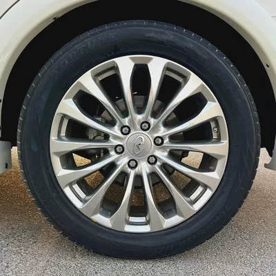 Pristine Infiniti QX80 Luxury 2016 | GCC Specs | Full Service History-8