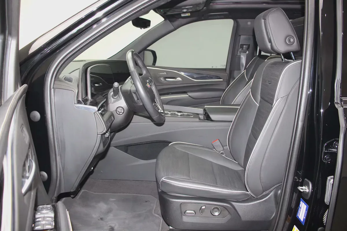 2023 Cadillac Escalade Sport Full Options - GCC Specs - Pristine Condition-8-8