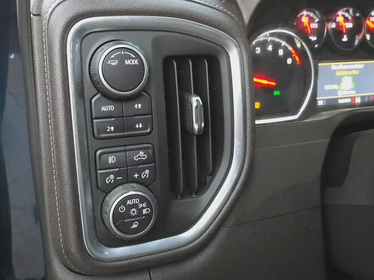 2021 Chevrolet Silverado LTZ - American Specs - Premium Condition-9-9