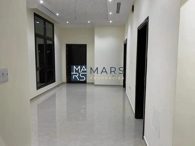 **Spacious Villa for Rent in Al Hoshi – Fully Renovated**-0
