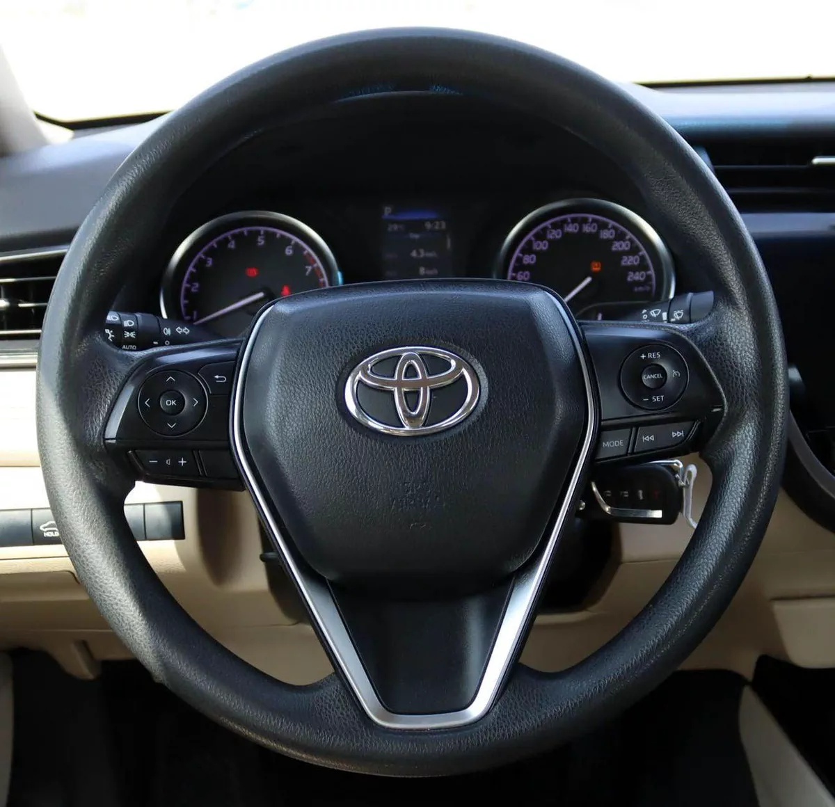 Toyota Camry S 2.5L (181 HP) Toyota Camry | 2.5 L | 2020 | GCC | Accident-Free | In Excellent Condition | 840 P.M-13-0
