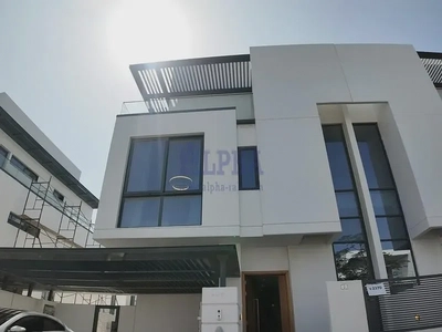 New Villa| Spacious 4BR| Community View-2