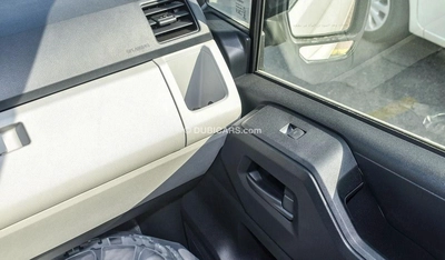 Toyota Hiace Cargo Van-14