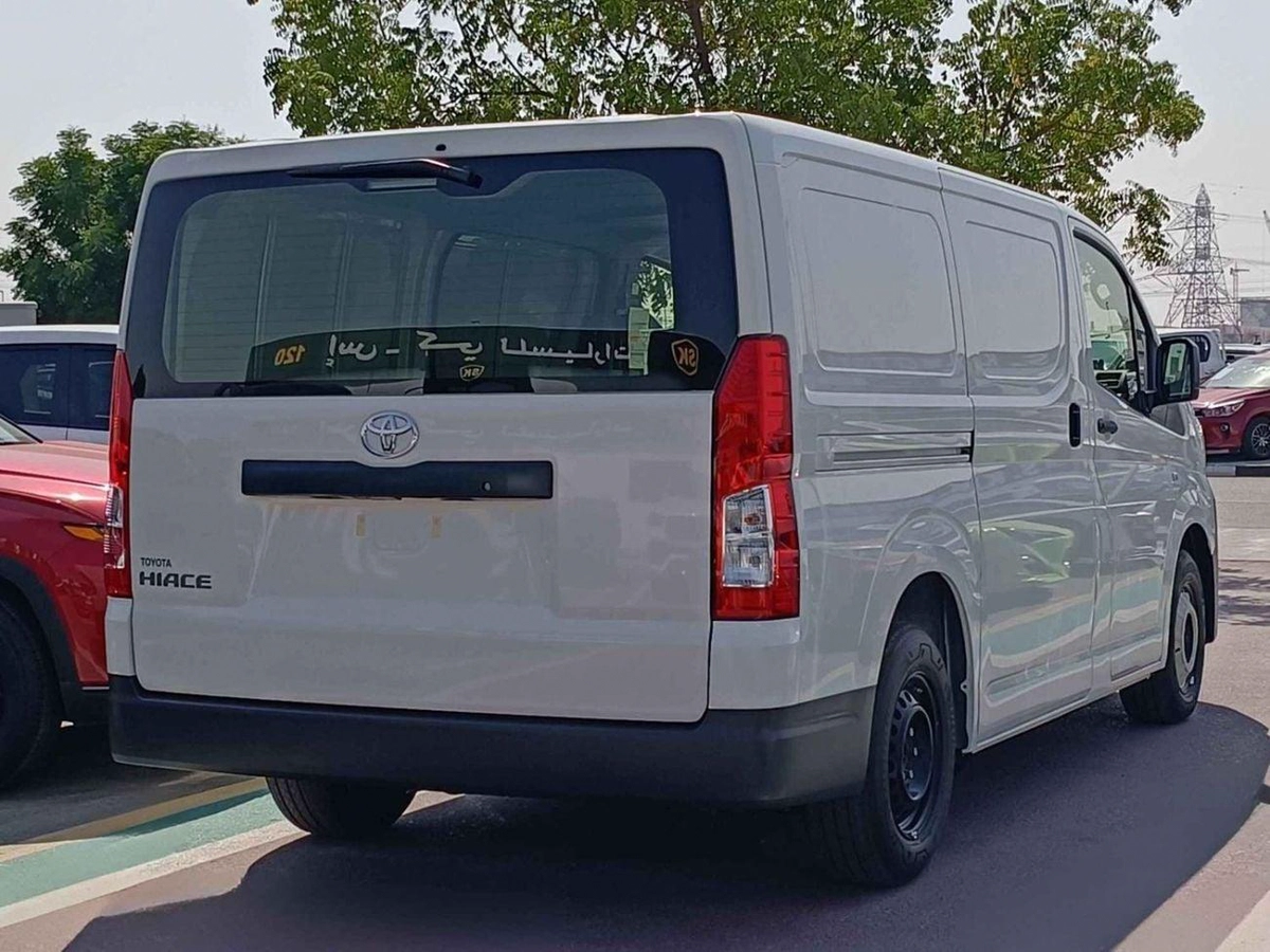Toyota Hiace TOYOTA HIACE CARGO LOW ROOF || 3.5L PETROL A/T V6 (CODE # HCLRAE)-4-0