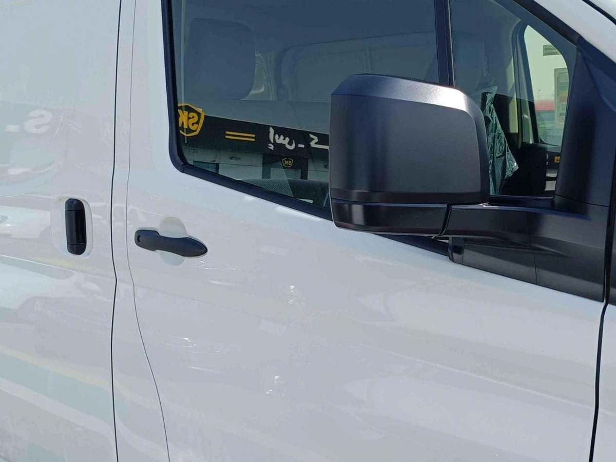 Toyota Hiace TOYOTA HIACE CARGO LOW ROOF || 3.5L PETROL A/T V6 (CODE # HCLRAE)-8-0