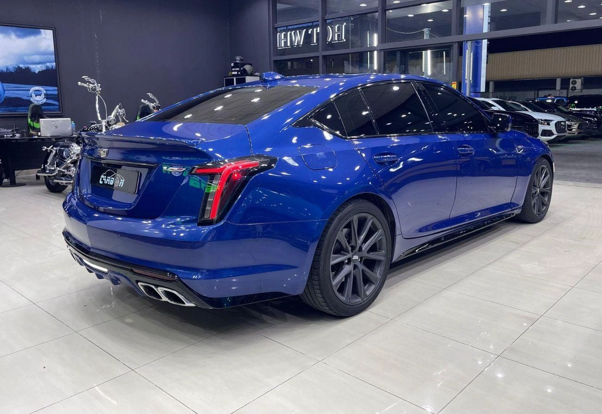 Cadillac CT5 V-SERIES V 3.0T-6-6