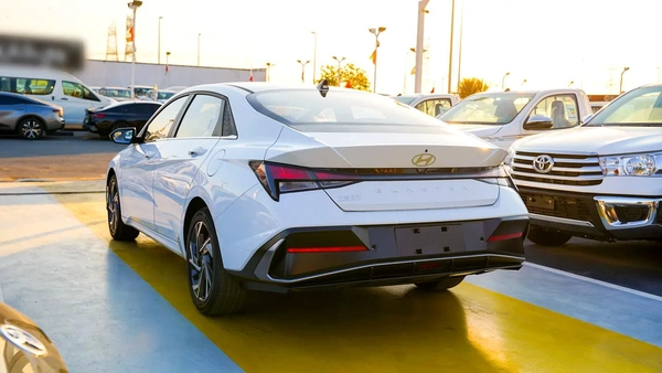 HYUNDAI ELANTRA 1.5L PETROL CHINESE SPECS 2025 MODEL