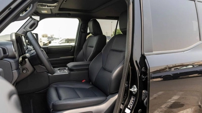 Toyota Prado Toyota Prado Premium 2.4L petrol MY 2025-13