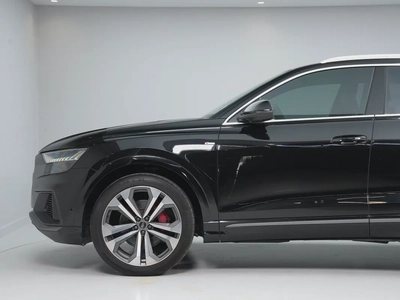Audi Q8 2023 S line | GCC SPECS | EXCELLENT CONDITION-2