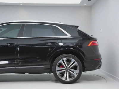 Audi Q8 2023 S line | GCC SPECS | EXCELLENT CONDITION-3