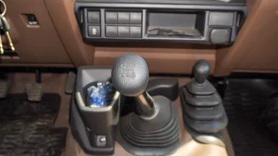 Toyota Land Cruiser Pick Up-10