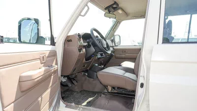 Toyota Land Cruiser Pick Up-15