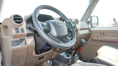 Toyota Land Cruiser Pick Up-4