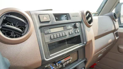 Toyota Land Cruiser Pick Up-6