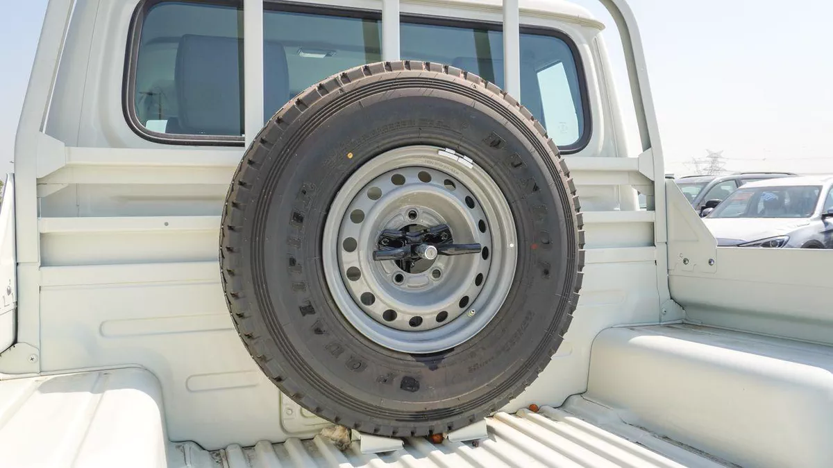 Toyota Land Cruiser Pick Up-21-0