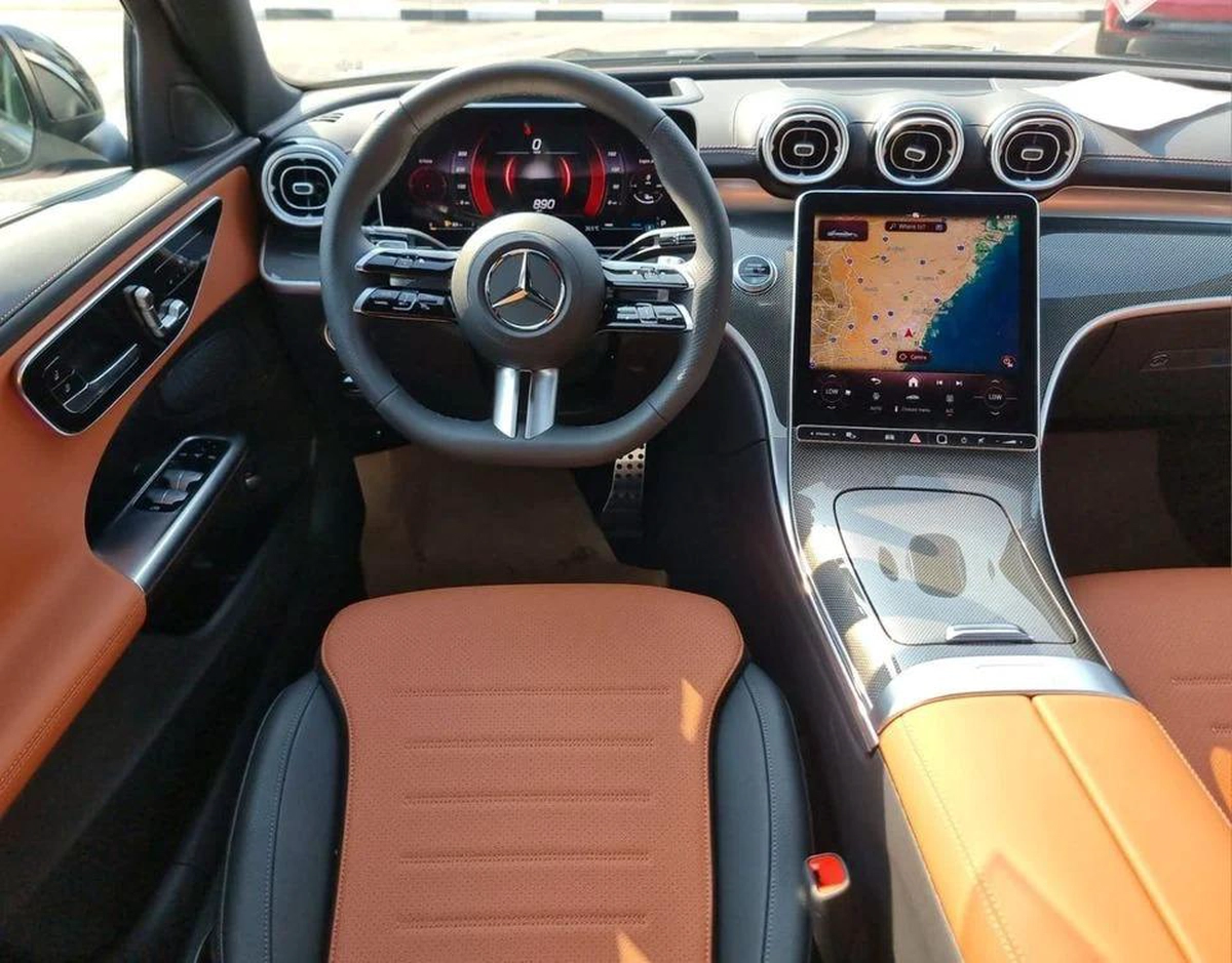 Mercedes Benz C200 AMG Agency Warranty 2026 GCC - AED 205,000 (AED 242,000)-10-10