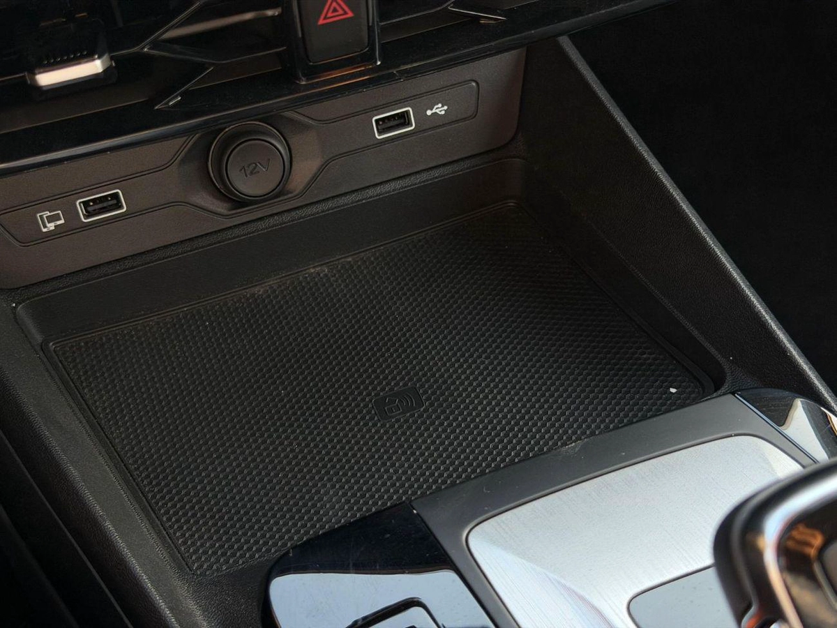 MG GT LUXURY 1.5L Turbo Petrol 2023 Export Price @ 37,000 AED-17-0
