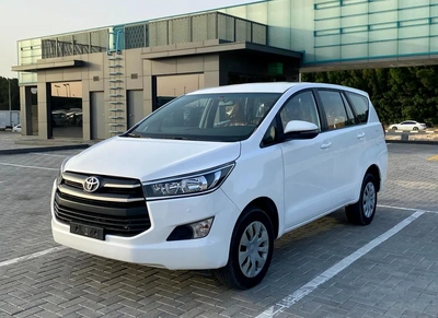 Toyota Innova SE-0