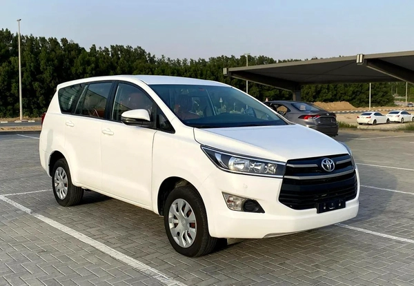 Toyota Innova SE