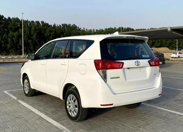 Toyota Innova SE