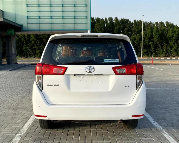 Toyota Innova SE
