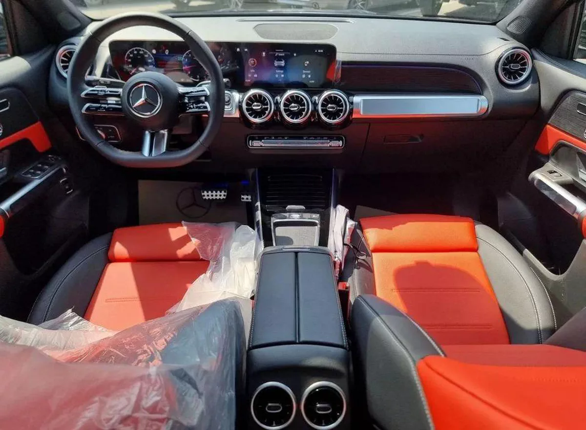 Mercedes Benz GLB200 STD SUV 7 Seater Under Warranty 2025 GCC-7-7