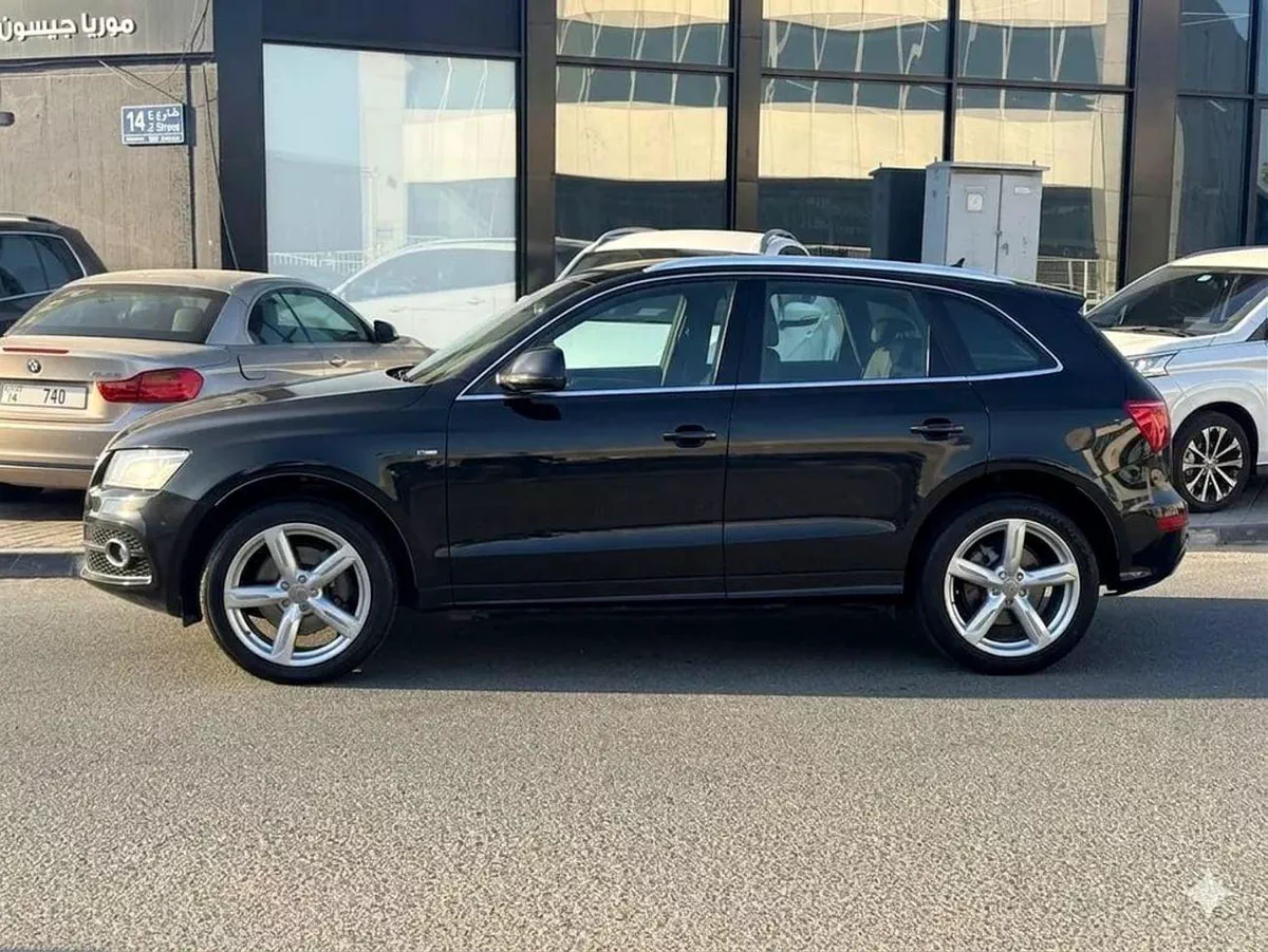 Audi Q5 45 TFSI quattro-2-0