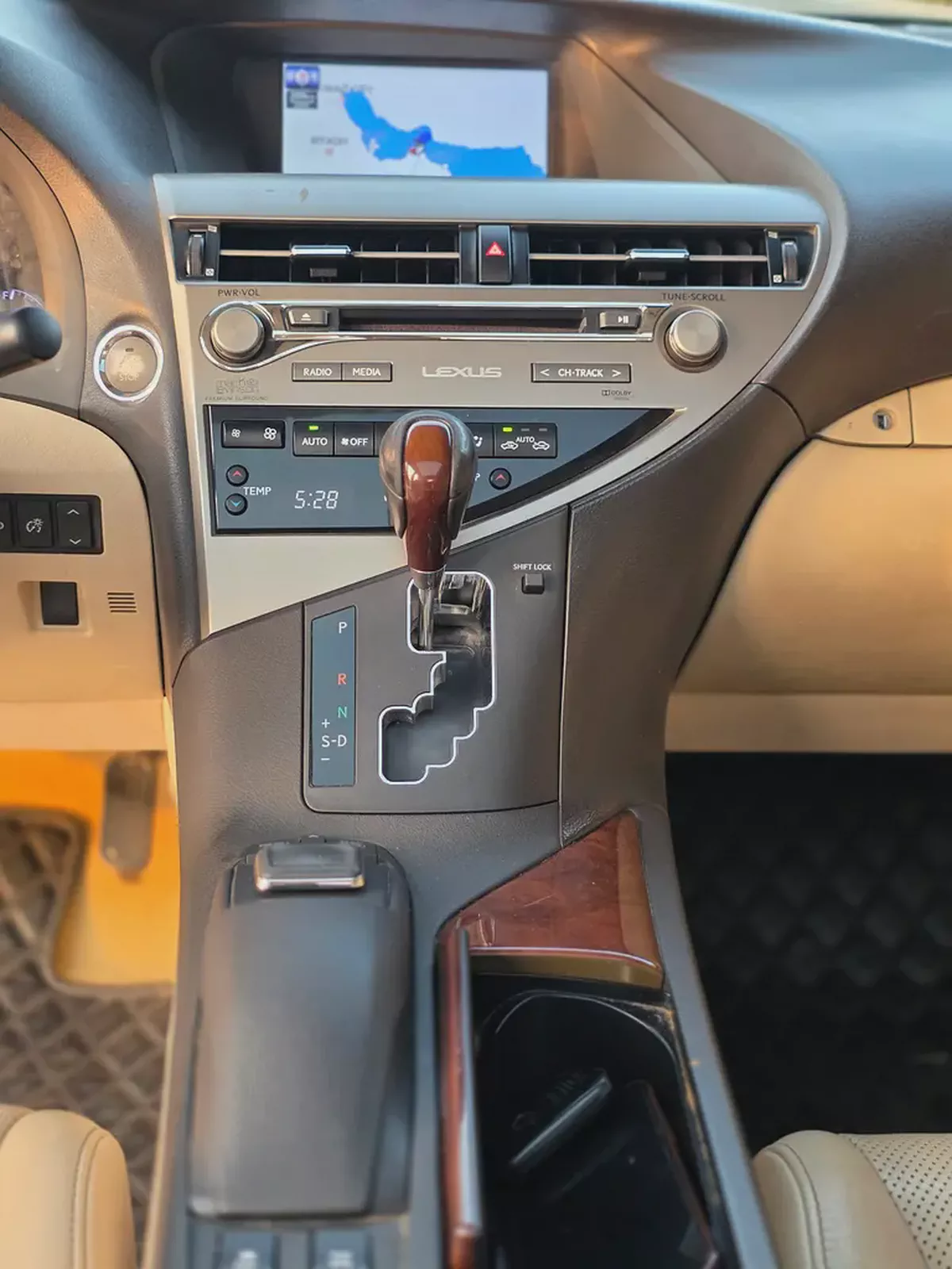 2015 Lexus RX-Series RX 350h Premier GCC Specs-15-15