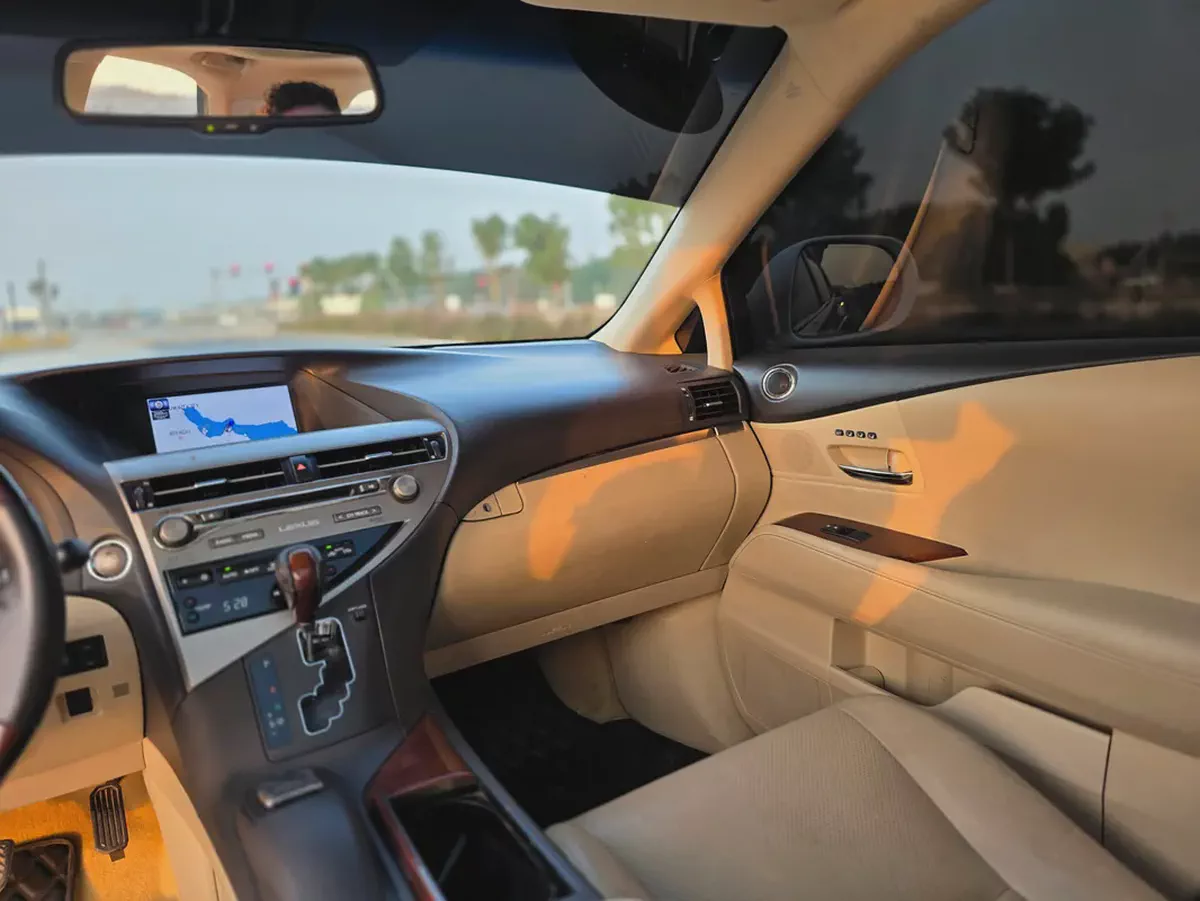 2015 Lexus RX-Series RX 350h Premier GCC Specs-16-16