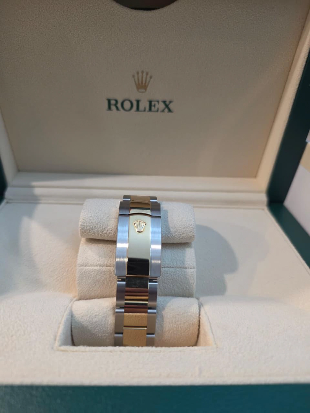 Rolex Datejust 36mm Wimbeldon Yellow Gold and Steel 126233 | 2023 | Like New | Original Box and Paper-1-1