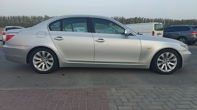 BMW 523i GCC – Luxury Sedan | Well Maintained Model: 2009 Mileage: 247,819 KM GCC Specifications Wel-11