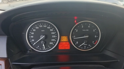 BMW 523i GCC – Luxury Sedan | Well Maintained Model: 2009 Mileage: 247,819 KM GCC Specifications Wel-2