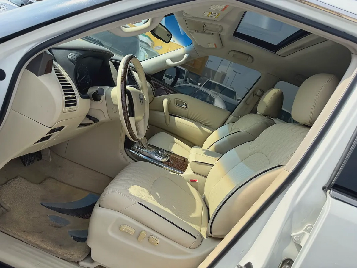 Nissan patrol 2013 fullopshin white cooor GCC calen car-3-3
