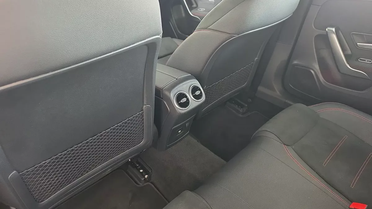 Mercedes-Benz A 200 | With Gargash Warranty & service Contract | VSB 36578-12-12