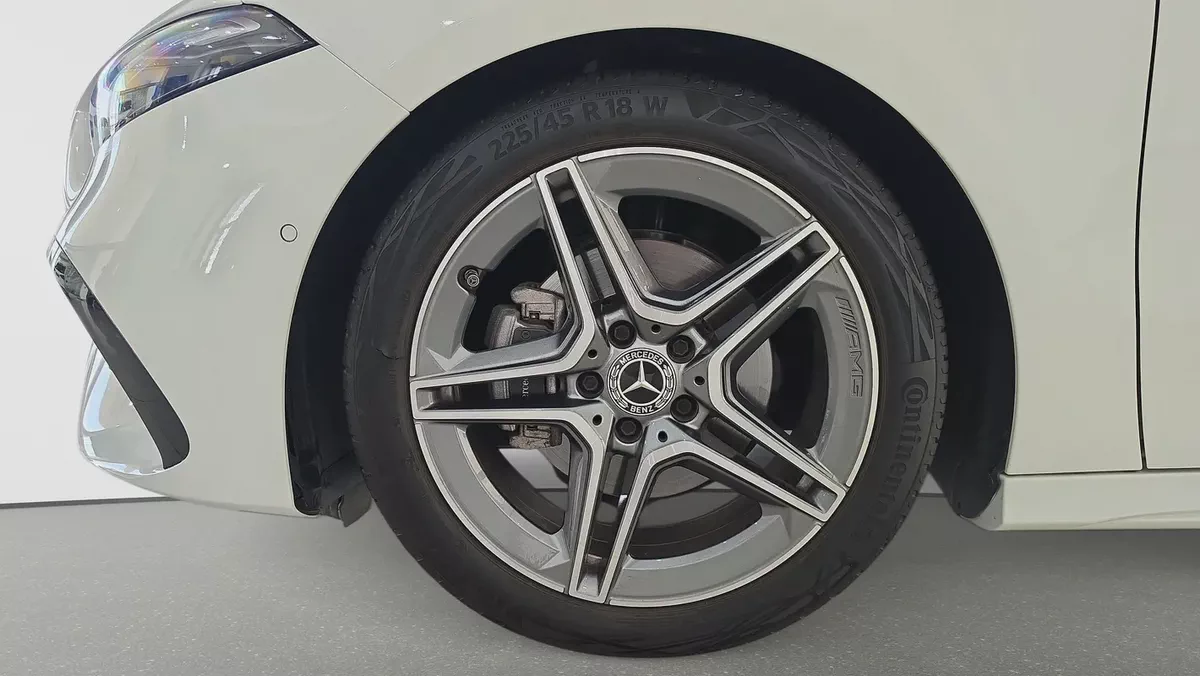 Mercedes-Benz A 200 | With Gargash Warranty & service Contract | VSB 36578-16-16